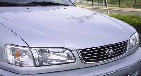 トヨタ カローラ AE11#セダン フロントエンブレム後期