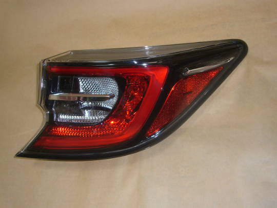 COROLLA HB (NRE21#,ZWE21#) カローラスポーツ USAテールランプ前期