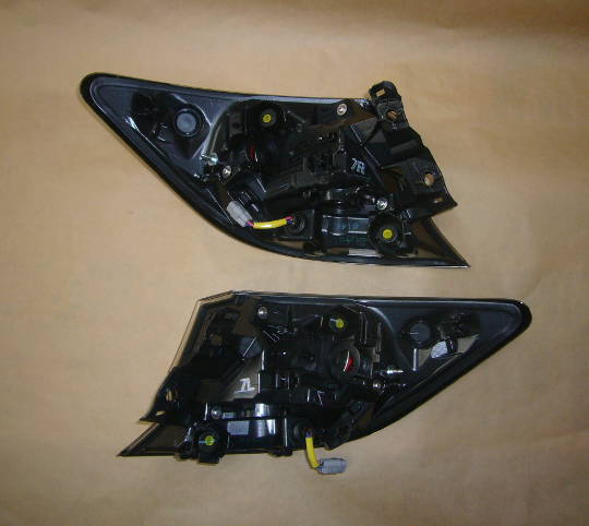 COROLLA HB (NRE21#,ZWE21#) カローラスポーツ USAテールランプ前期