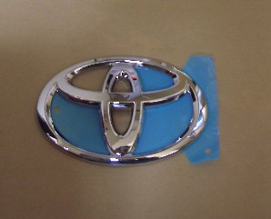 TOYOTA iQ(KGJ,NGJ10)フロントエンブレム トヨタマーク