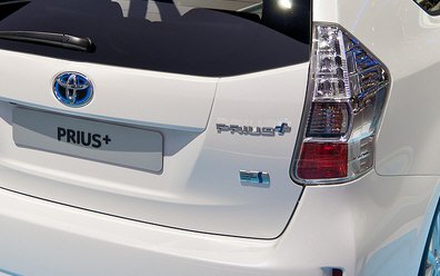 トヨタ プリウスα ZVW4# EURリヤエンブレム PRIUS+(PLUS)
