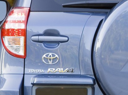 トヨタ RAV4(ACA3#)リヤエンブレムTOYOTA スペアタイヤ付き車用