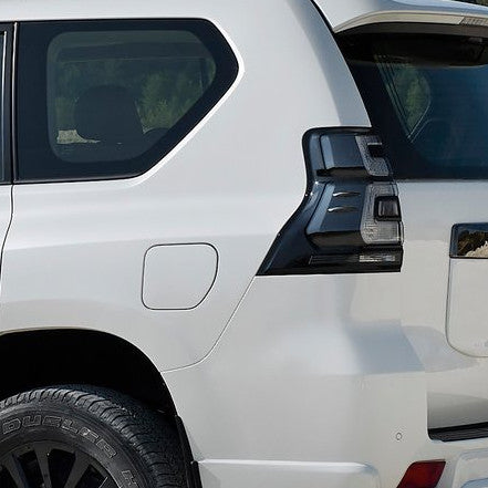 プラド150系後期 EU ブラックエディション　テールライト　純正仕様 トヨタ純正 ランクルプラド ランドクルーザープラド 150系 後期 欧州