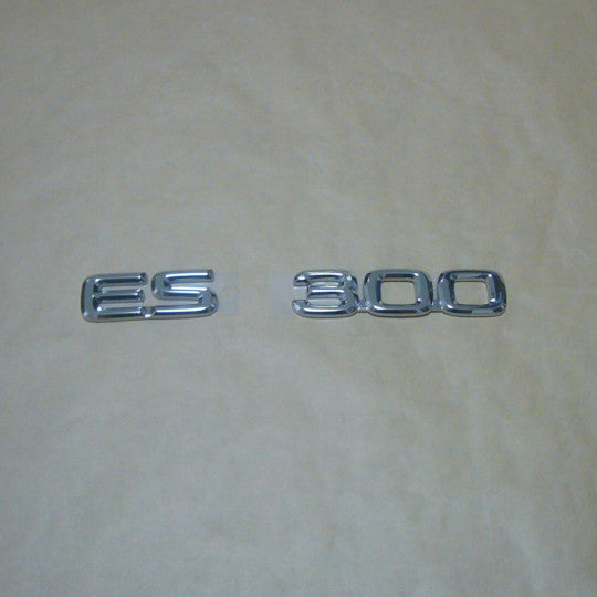 ウインダム MCV20 LEXUS ES300 前期リヤエンブレム【ES300】