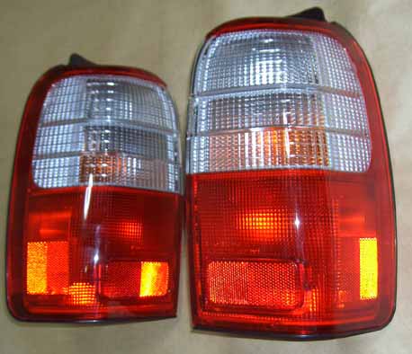 4RUNNER ハイラックスサーフ VZN185 USAテールランプ前期